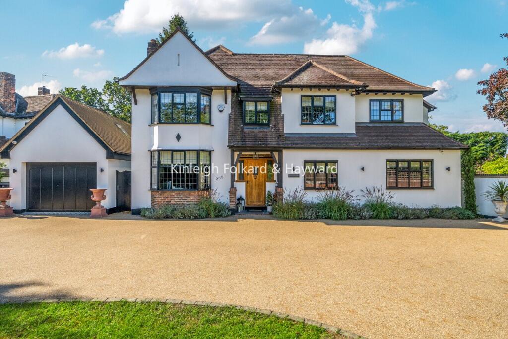 4 bed Detached for rent in Orpington. From Kinleigh Folkard & Hayward - Sales - Chislehurst 4 bed Detached for rent in Orpington. From Kinleigh Folkard & Hayward - Sales - Chislehurst