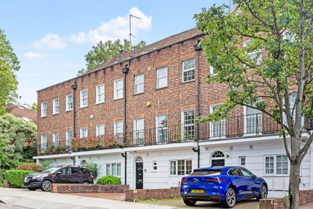 4 bed Mid Terraced House for rent in London. From Kinleigh Folkard & Hayward - Sales - St John's Wood
