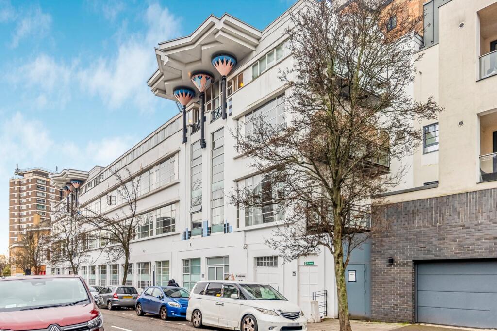 2 bed 1st Floor Flat for rent in London. From Kinleigh Folkard & Hayward - Sales - St John's Wood