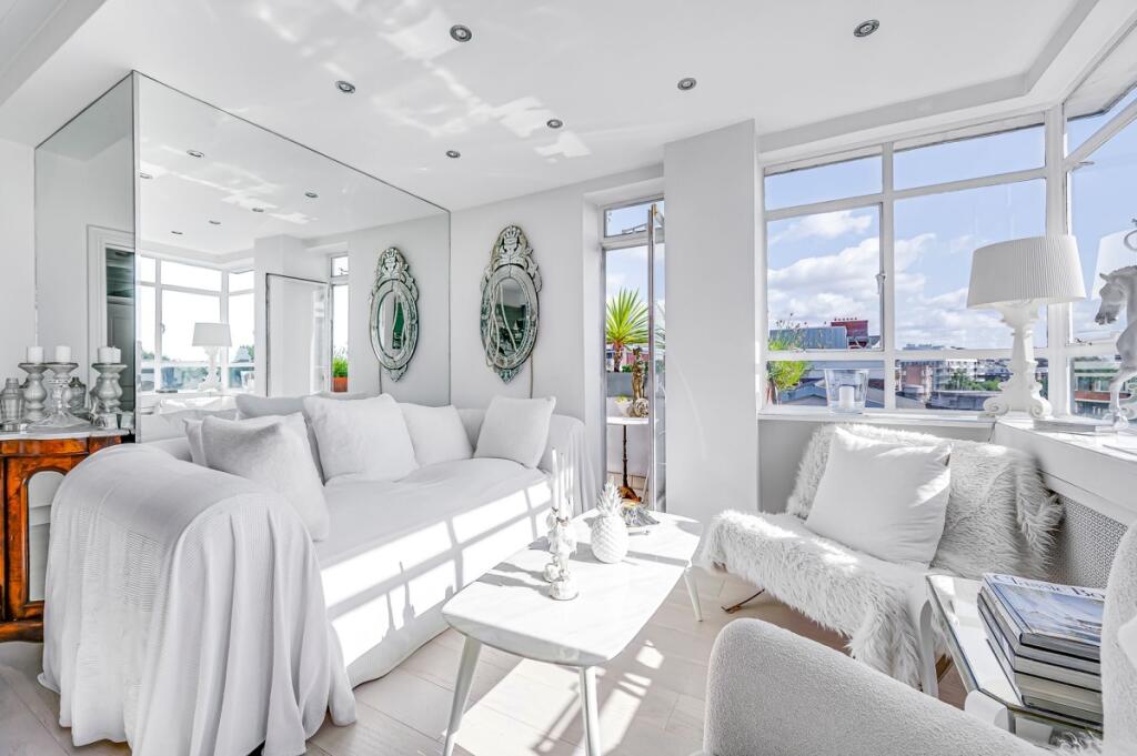 1 bed 1st Floor Flat for rent in Camden Town. From Kinleigh Folkard & Hayward - Sales - St John's Wood