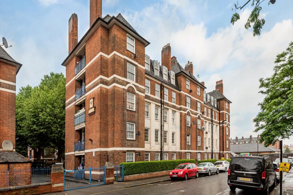 2 bed 1st Floor Flat for rent in Paddington. From Kinleigh Folkard & Hayward - Sales - St John's Wood