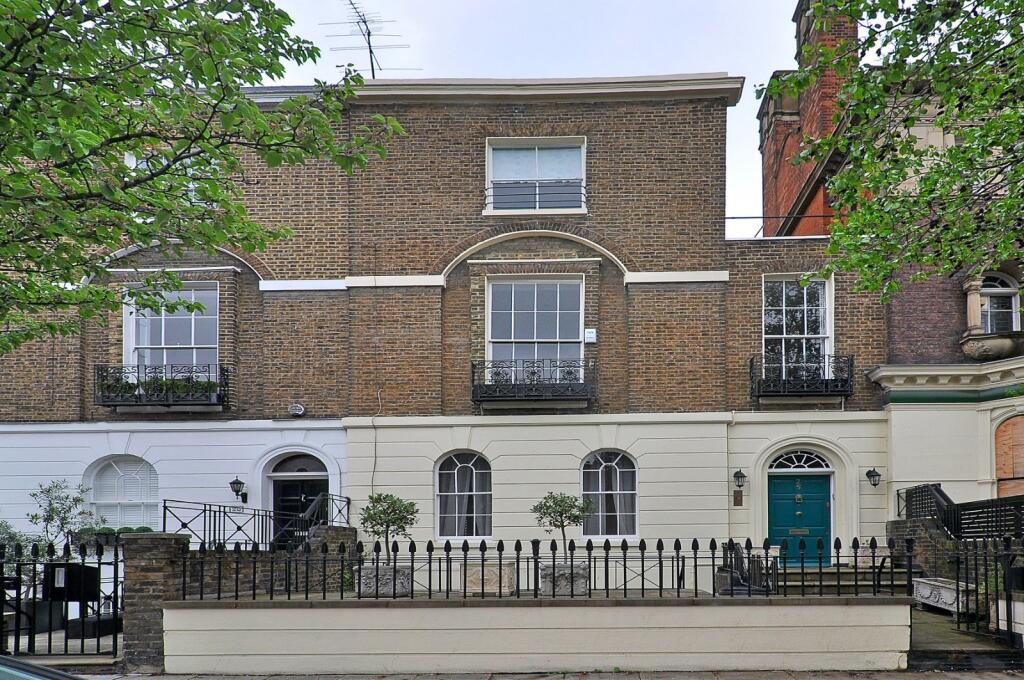4 bed Detached for rent in Paddington. From Kinleigh Folkard & Hayward - Sales - St John's Wood
