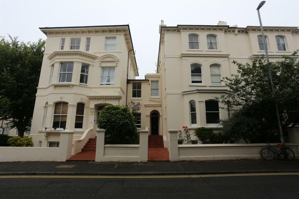 0 bed Studio for rent in Brighton and Hove. From Property Moves