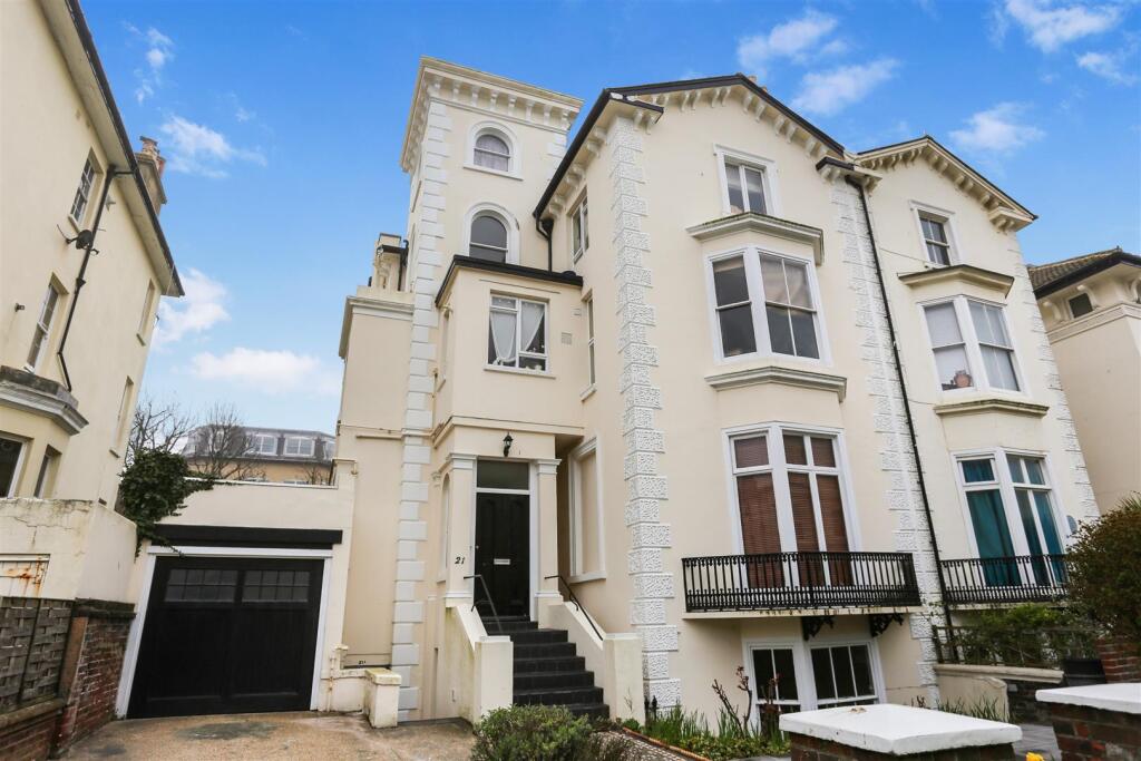 2 bed 1st Floor Flat for rent in Brighton and Hove. From Property Moves 2 bed 1st Floor Flat for rent in Brighton and Hove. From Property Moves