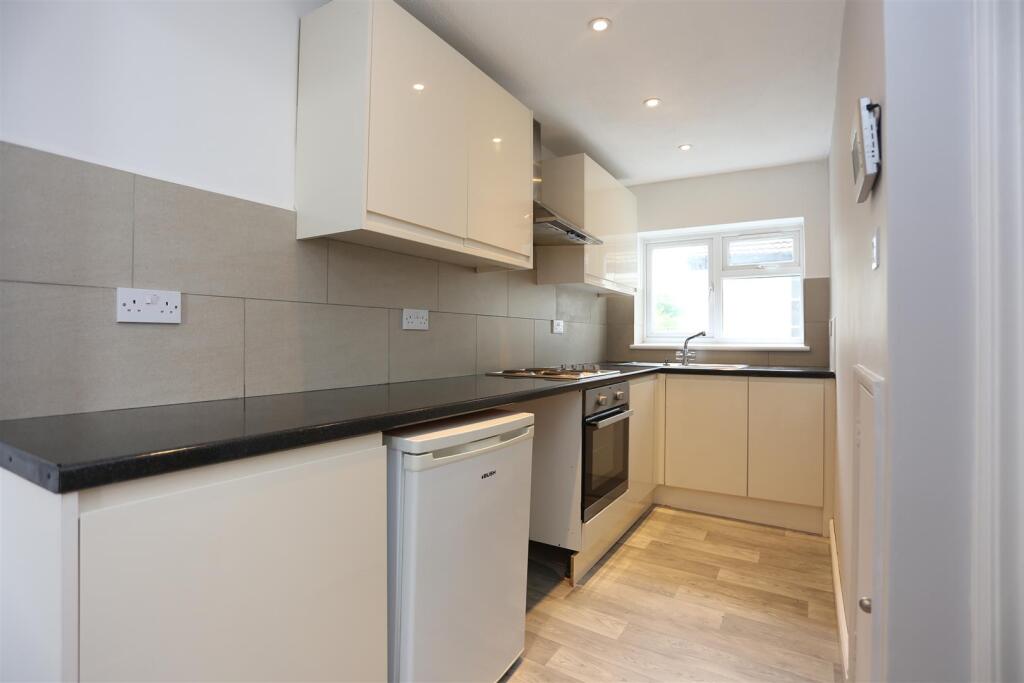 1 bed 1st Floor Flat for rent in Brighton and Hove. From Property Moves