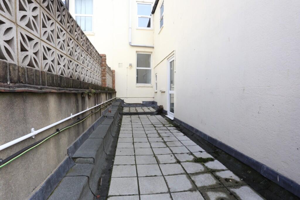 5 bed Semi Detached for rent in Brighton and Hove. From Property Moves