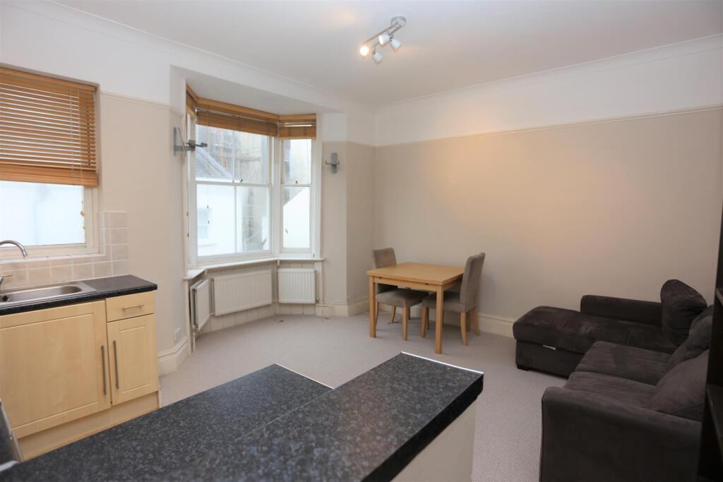 1 bed 1st Floor Flat for rent in Brighton and Hove. From Property Moves