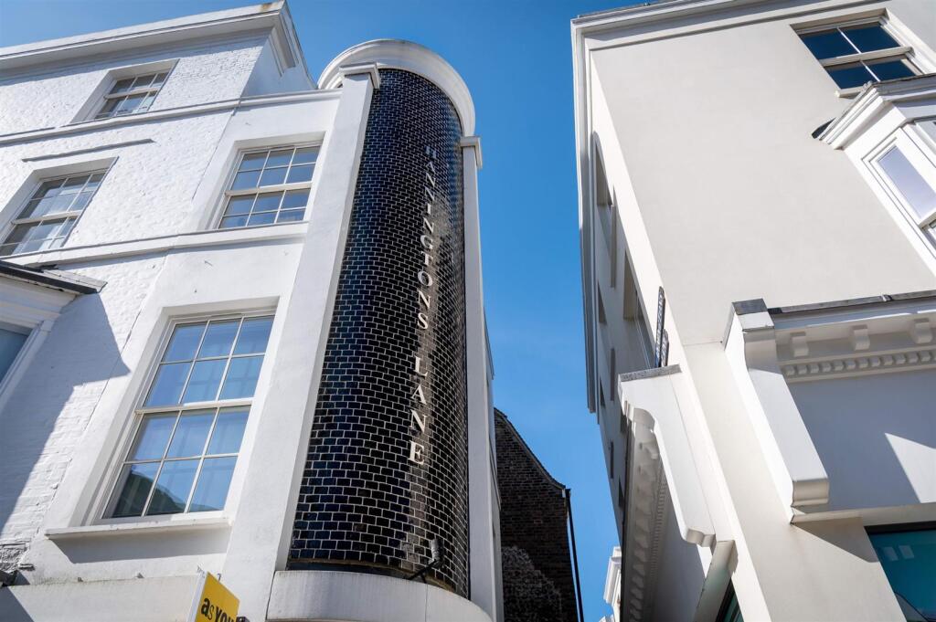 2 bed Annexe for rent in . From Property Moves