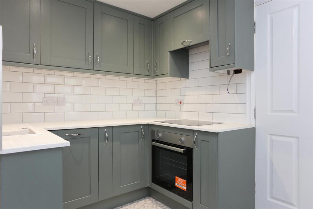 1 bed 1st Floor Flat for rent in Brighton and Hove. From Property Moves