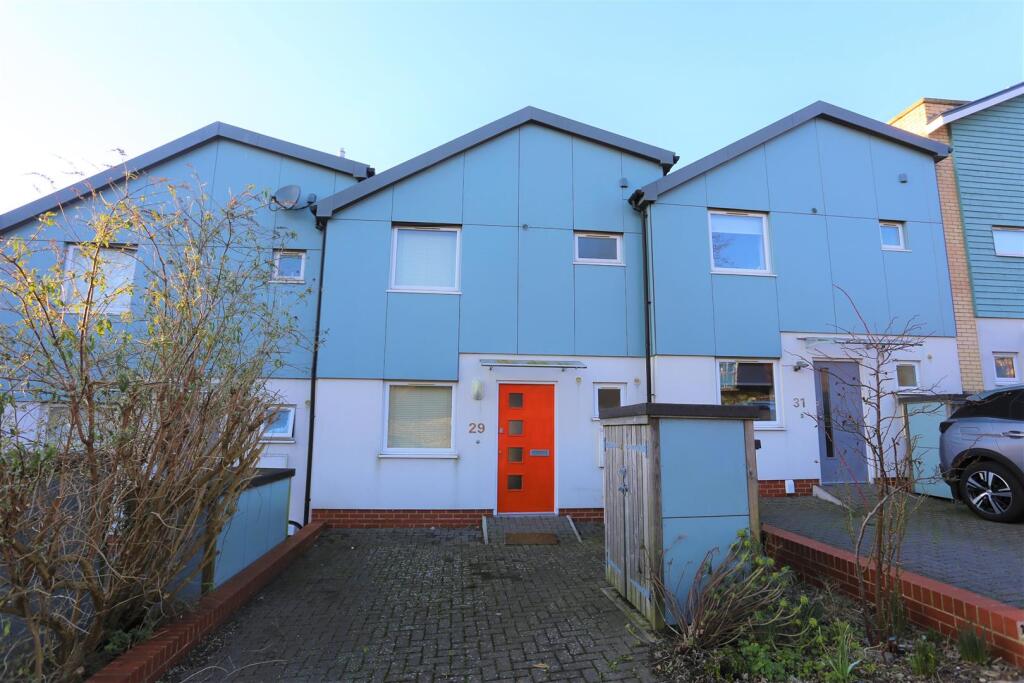 4 bed Detached for rent in Ovingdean. From Property Moves 4 bed Detached for rent in Ovingdean. From Property Moves