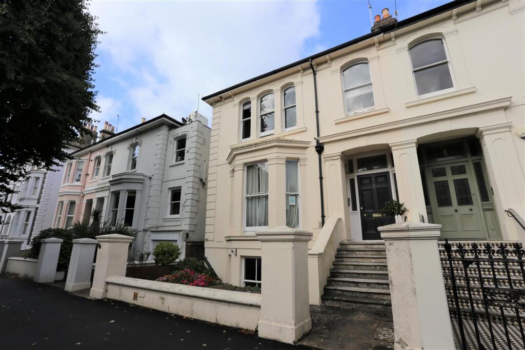 1 bed 1st Floor Flat for rent in Brighton and Hove. From Property Moves