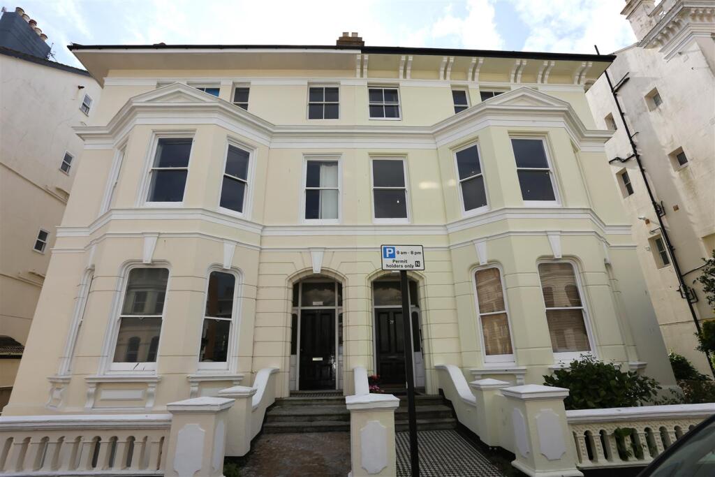 1 bed 1st Floor Flat for rent in Brighton and Hove. From Property Moves 1 bed 1st Floor Flat for rent in Brighton and Hove. From Property Moves