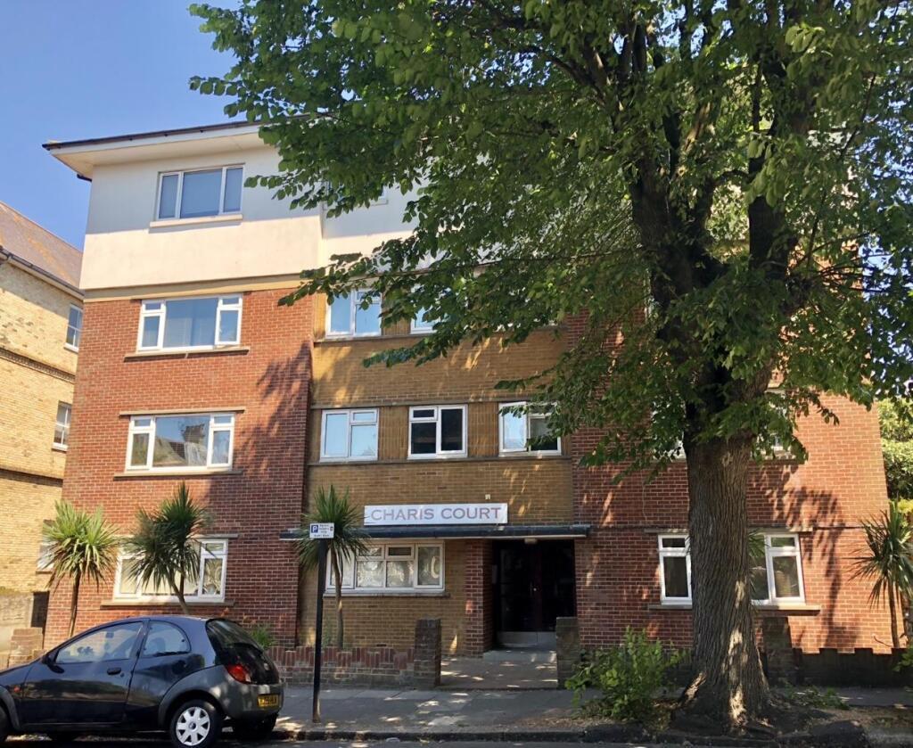 1 bed 1st Floor Flat for rent in Brighton and Hove. From Property Moves