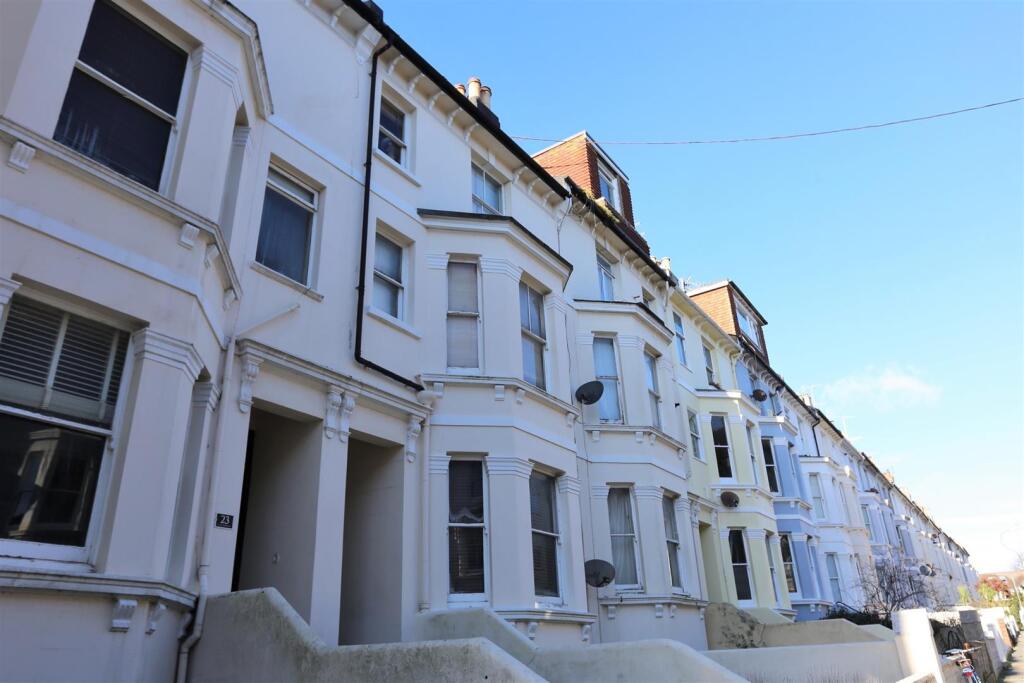 1 bed 1st Floor Flat for rent in Brighton and Hove. From Property Moves 1 bed 1st Floor Flat for rent in Brighton and Hove. From Property Moves