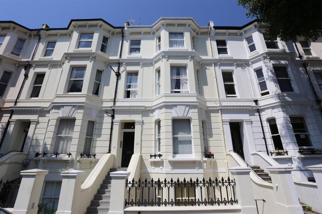 4 bed Studio for rent in Brighton and Hove. From Property Moves 4 bed Studio for rent in Brighton and Hove. From Property Moves