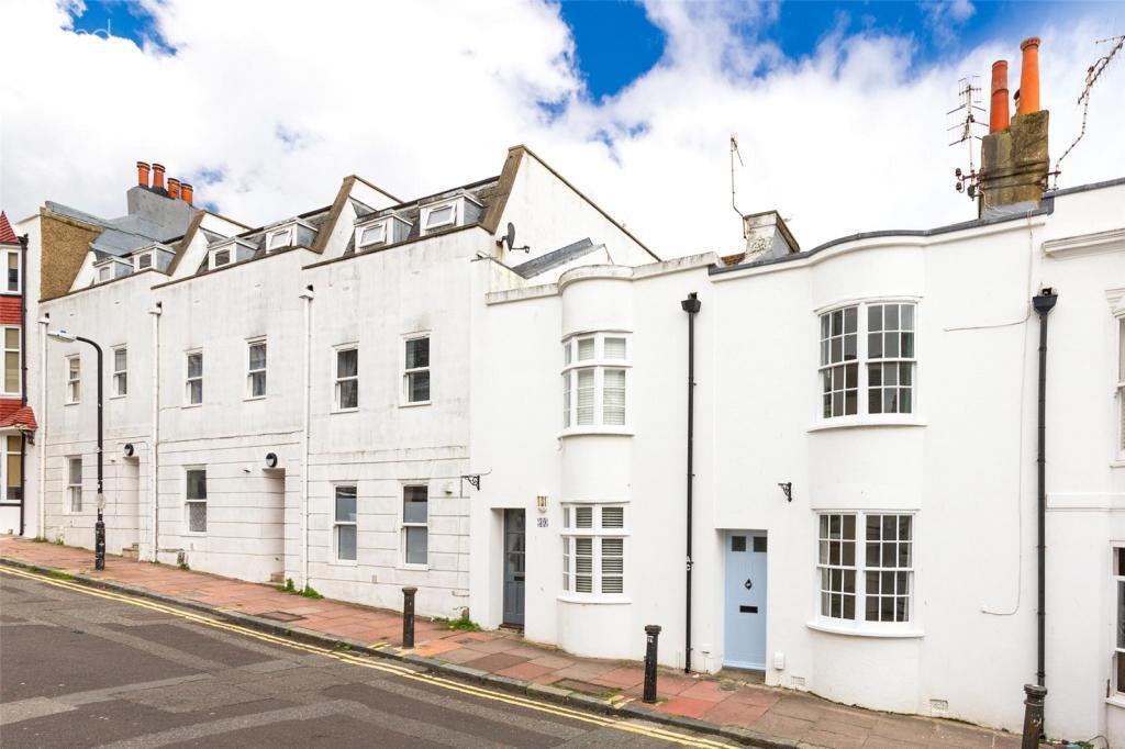 1 bed 1st Floor Flat for rent in Brighton and Hove. From Property Moves