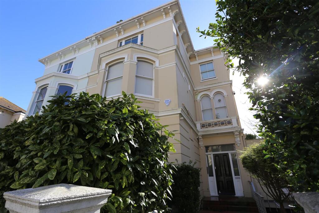 1 bed 1st Floor Flat for rent in Brighton and Hove. From Property Moves
