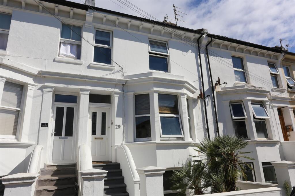 1 bed 1st Floor Flat for rent in Brighton and Hove. From Property Moves