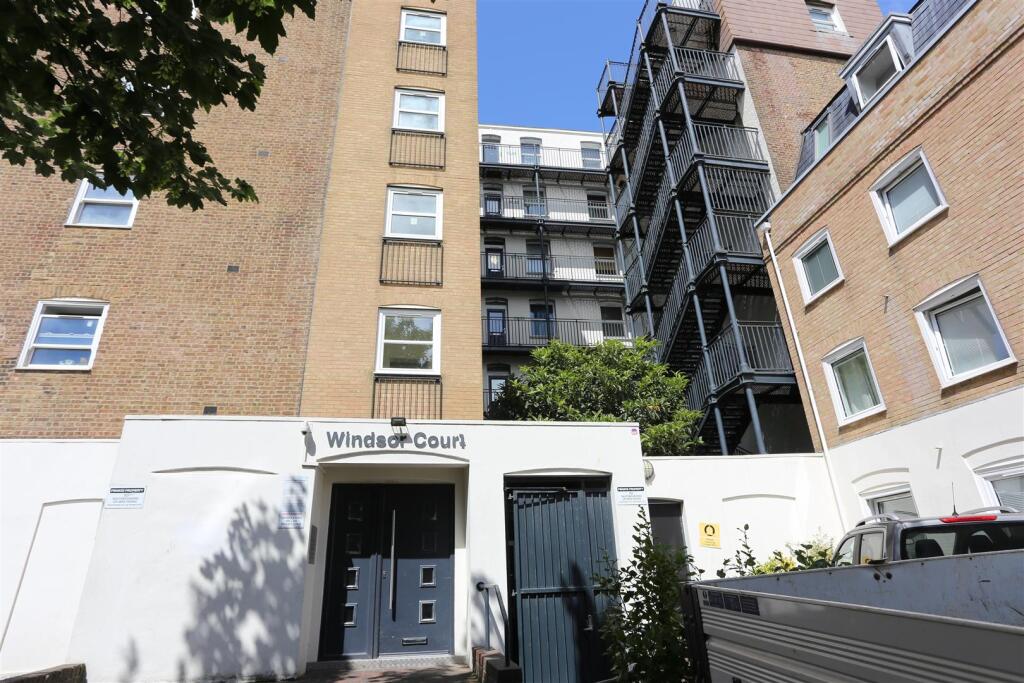 1 bed 1st Floor Flat for rent in Brighton and Hove. From Property Moves 1 bed 1st Floor Flat for rent in Brighton and Hove. From Property Moves