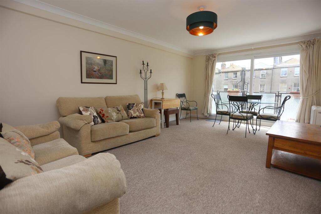 2 bed 1st Floor Flat for rent in Brighton and Hove. From Property Moves 2 bed 1st Floor Flat for rent in Brighton and Hove. From Property Moves