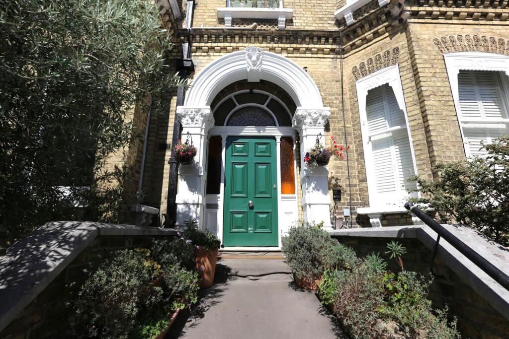 1 bed 1st Floor Flat for rent in Brighton and Hove. From Property Moves 1 bed 1st Floor Flat for rent in Brighton and Hove. From Property Moves