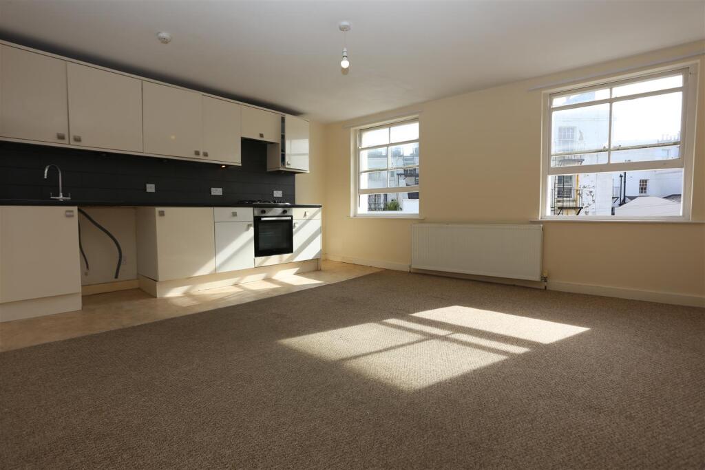 3 bed 1st Floor Flat for rent in Ovingdean. From Property Moves