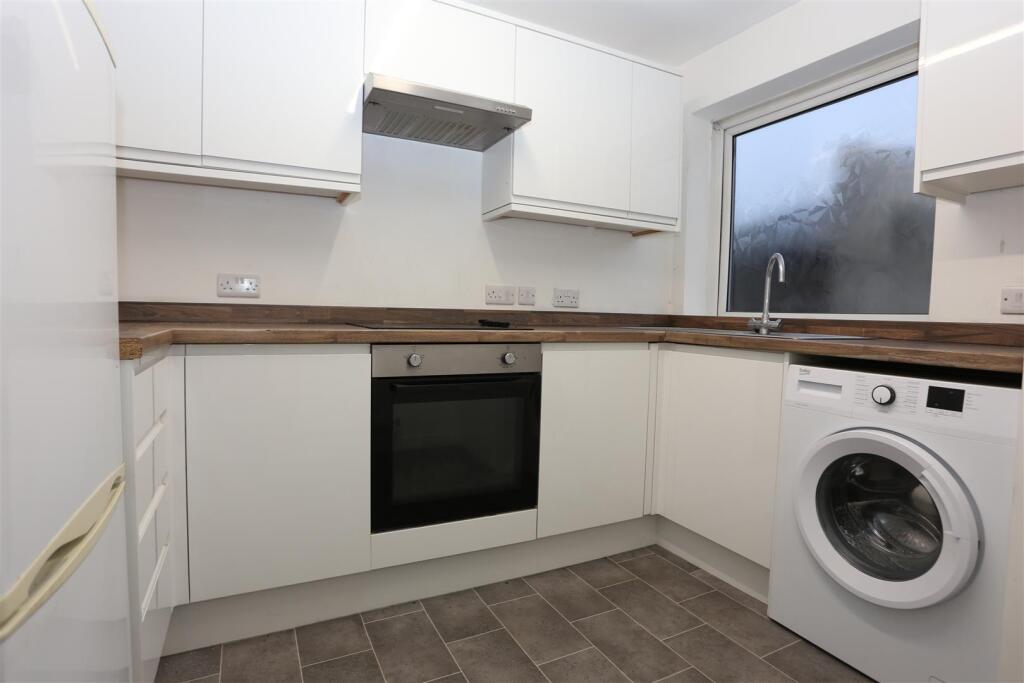 2 bed 1st Floor Flat for rent in Portslade-by-Sea. From Property Moves 2 bed 1st Floor Flat for rent in Portslade-by-Sea. From Property Moves