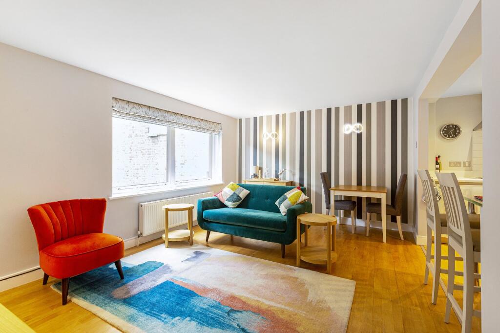 2 bed 1st Floor Flat for rent in London. From Kinleigh Folkard & Hayward