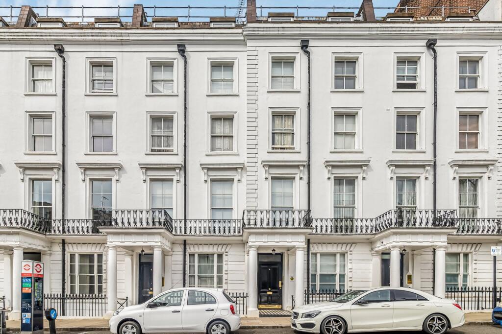 1 bed 1st Floor Flat for rent in London. From Kinleigh Folkard & Hayward