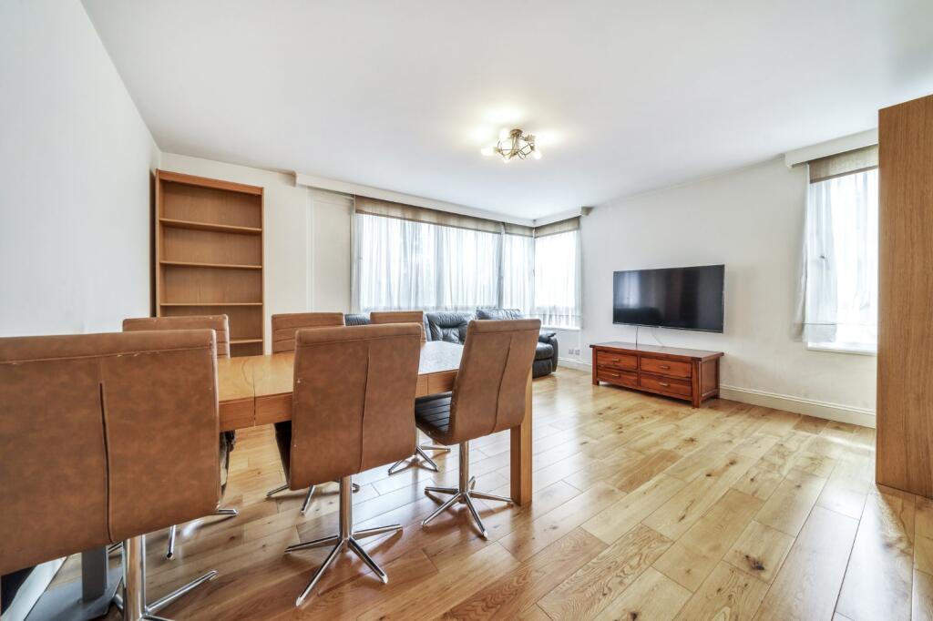 2 bed 1st Floor Flat for rent in Paddington. From Kinleigh Folkard & Hayward