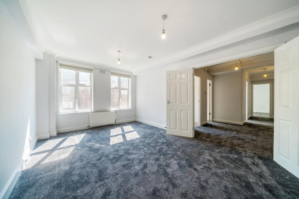 2 bed 1st Floor Flat for rent in London. From Kinleigh Folkard & Hayward