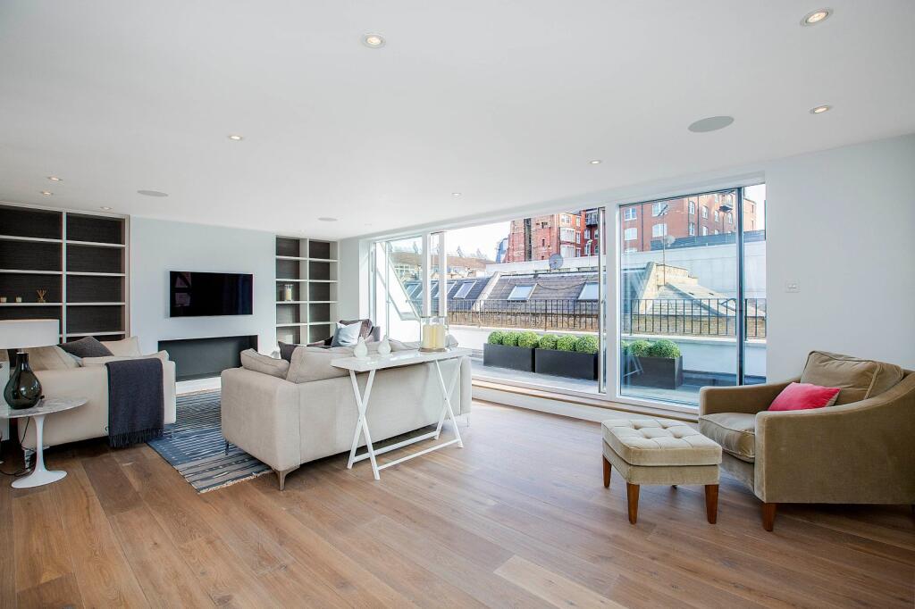 4 bed Mid Terraced House for rent in London. From Kinleigh Folkard & Hayward