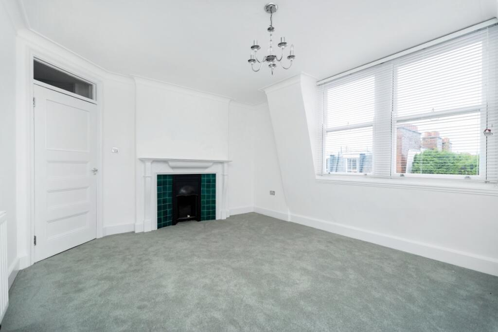 4 bed 1st Floor Flat for rent in London. From Kinleigh Folkard & Hayward 4 bed 1st Floor Flat for rent in London. From Kinleigh Folkard & Hayward