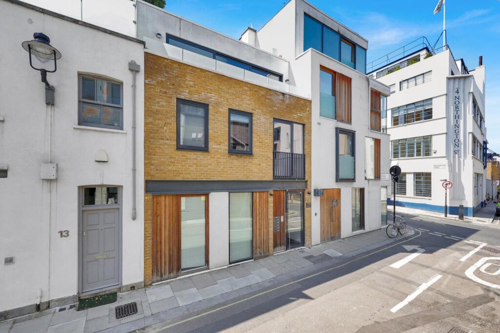 1 bed Mid Terraced House for rent in London. From Hurford Salvi Carr - London- New Homes