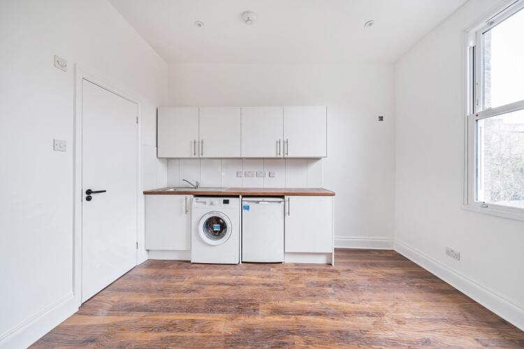 0 bed Apartment for rent in Streatham. From Kinleigh Folkard & Hayward