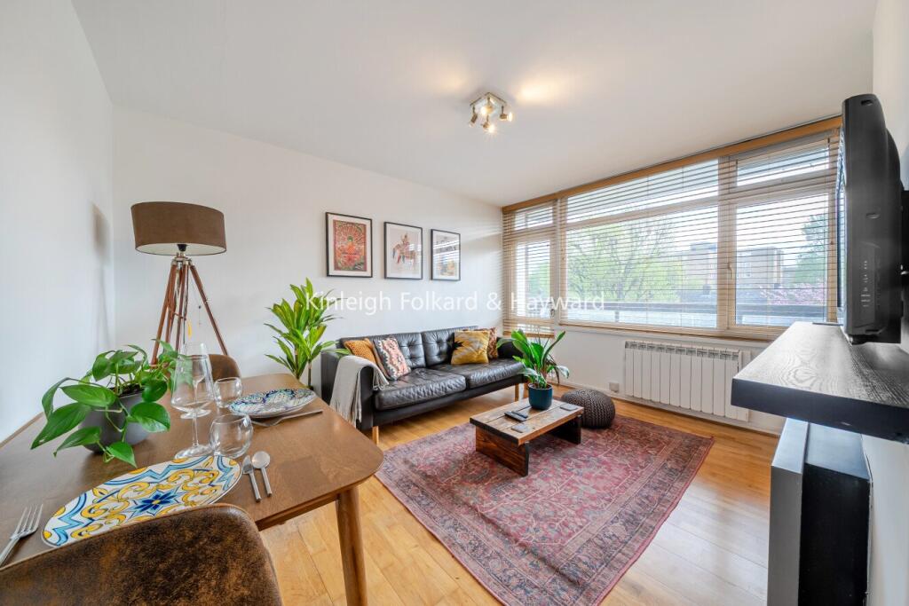1 bed 1st Floor Flat for rent in Streatham. From Kinleigh Folkard & Hayward - Sales - Streatham