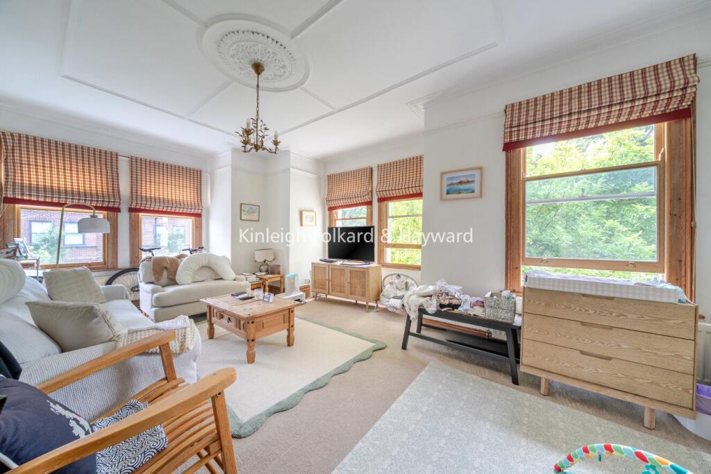 2 bed 1st Floor Flat for rent in Streatham. From Kinleigh Folkard & Hayward - Sales - Streatham