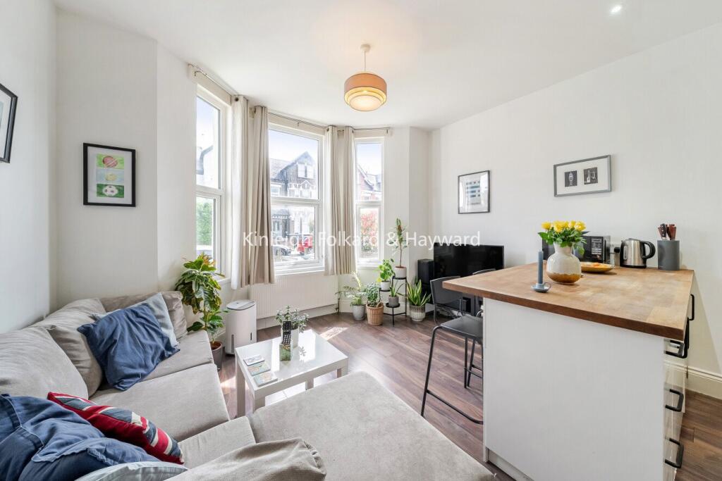 1 bed Mid Terraced House for rent in Streatham. From Kinleigh Folkard & Hayward - Sales - Streatham