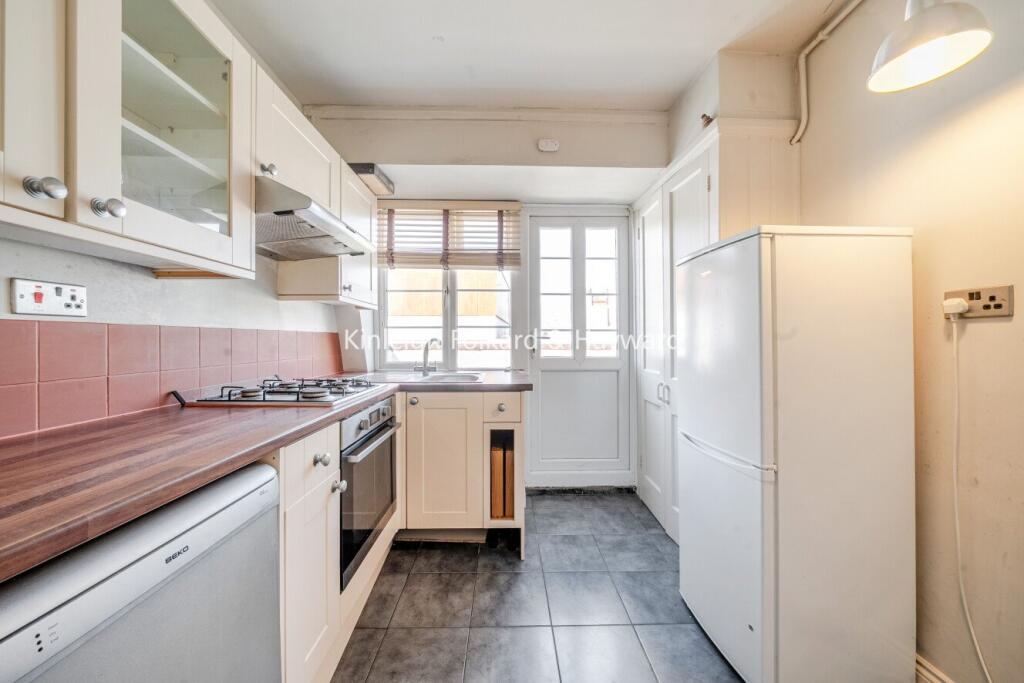 2 bed 1st Floor Flat for rent in Streatham. From Kinleigh Folkard & Hayward - Sales - Streatham 2 bed 1st Floor Flat for rent in Streatham. From Kinleigh Folkard & Hayward - Sales - Streatham