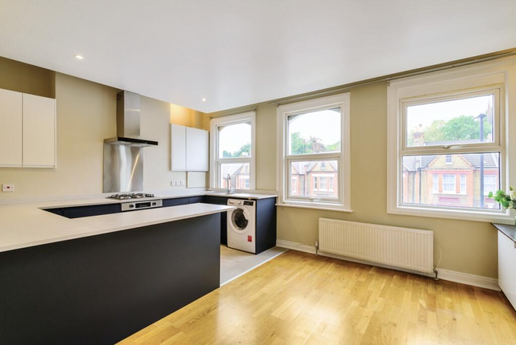 3 bed House (unspecified) for rent in London. From Kinleigh Folkard & Hayward - Sales - Streatham 3 bed House (unspecified) for rent in London. From Kinleigh Folkard & Hayward - Sales - Streatham