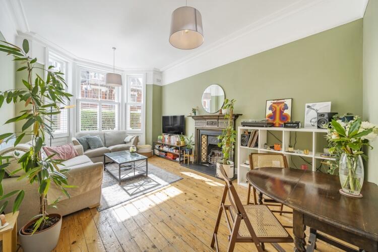 2 bed Apartment for rent in Hampstead. From Kinleigh Folkard & Hayward