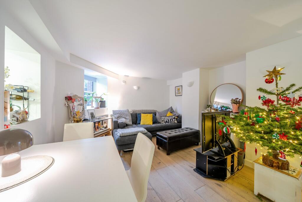 2 bed Not Specified for rent in London. From Kinleigh Folkard & Hayward - Sales - West Hampstead