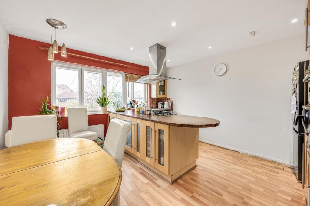 4 bed Detached for rent in Hampstead. From Kinleigh Folkard & Hayward - Sales - West Hampstead