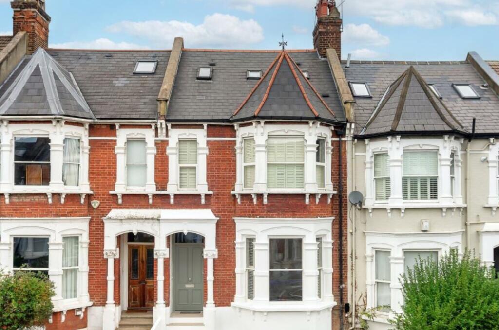 4 bed 1st Floor Flat for rent in London. From Kinleigh Folkard & Hayward - Sales - West Hampstead 4 bed 1st Floor Flat for rent in London. From Kinleigh Folkard & Hayward - Sales - West Hampstead