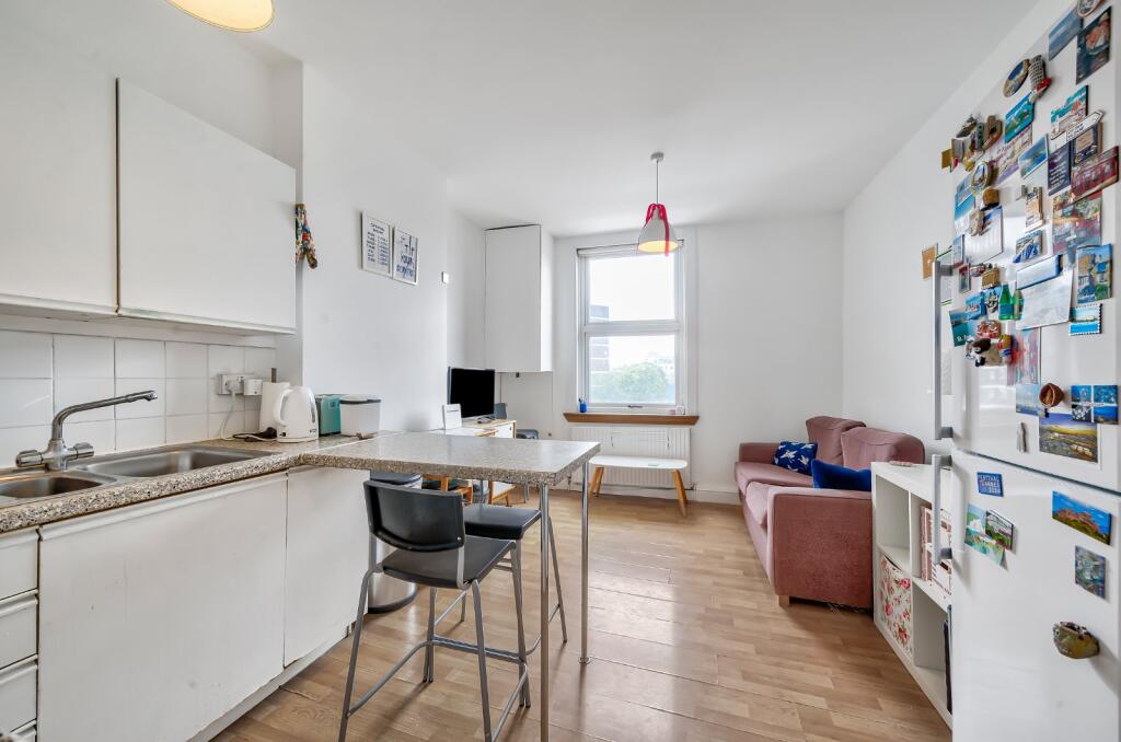 2 bed Not Specified for rent in Hampstead. From Kinleigh Folkard & Hayward - Sales - West Hampstead
