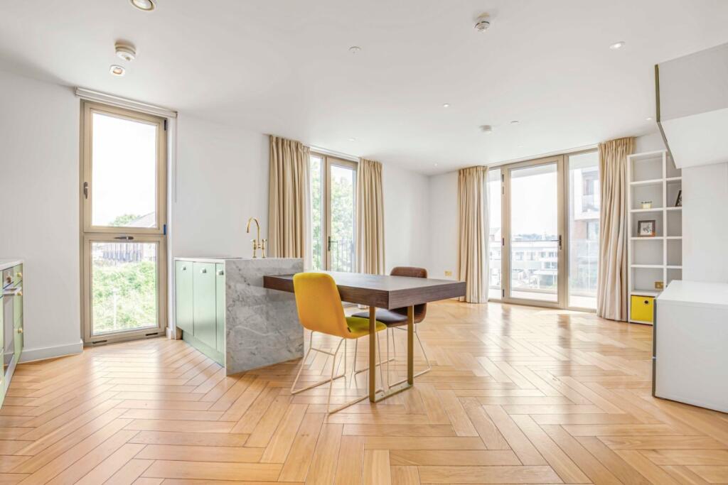 1 bed 1st Floor Flat for rent in Hampstead. From Kinleigh Folkard & Hayward - Sales - West Hampstead