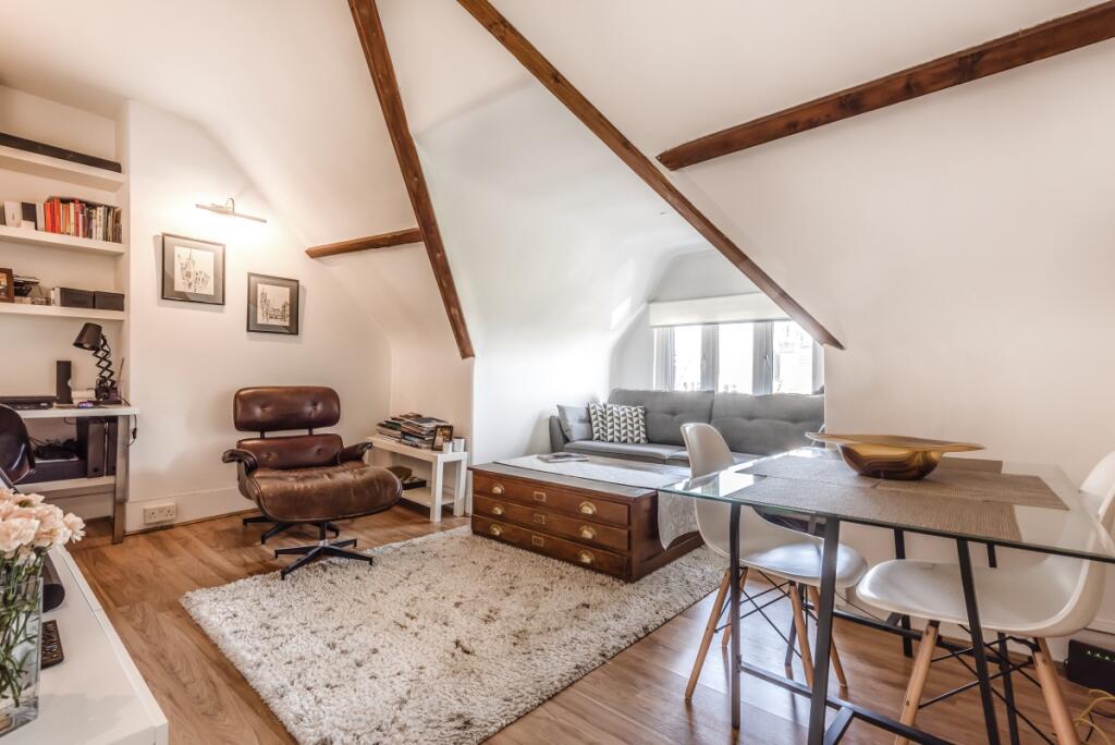 2 bed 1st Floor Flat for rent in London. From Kinleigh Folkard & Hayward - Sales - West Hampstead