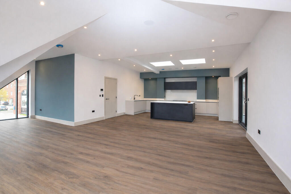 3 bed Apartment for rent in . From Thomas Property Group - Chester