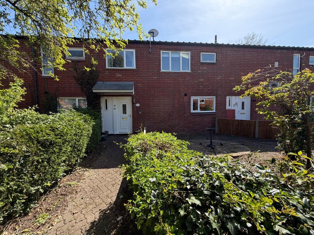 3 bed Mid Terraced House for rent in Croft. From Thomas Property Group - Chester