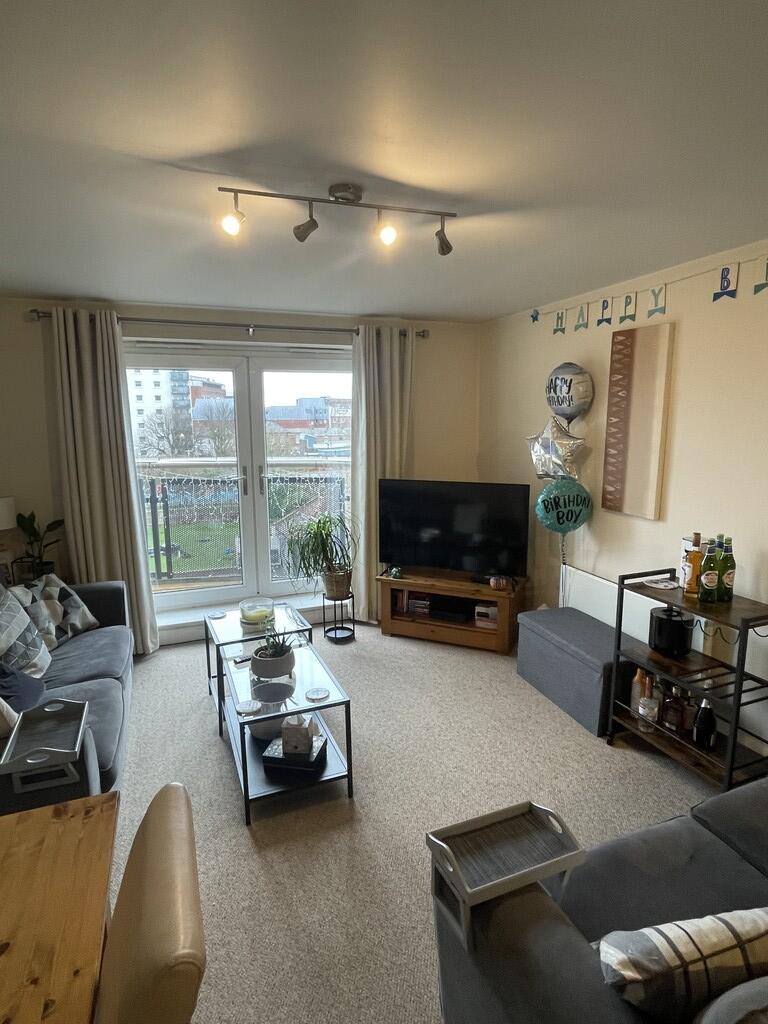 2 bed Apartment for rent in Chester. From Thomas Property Group - Chester